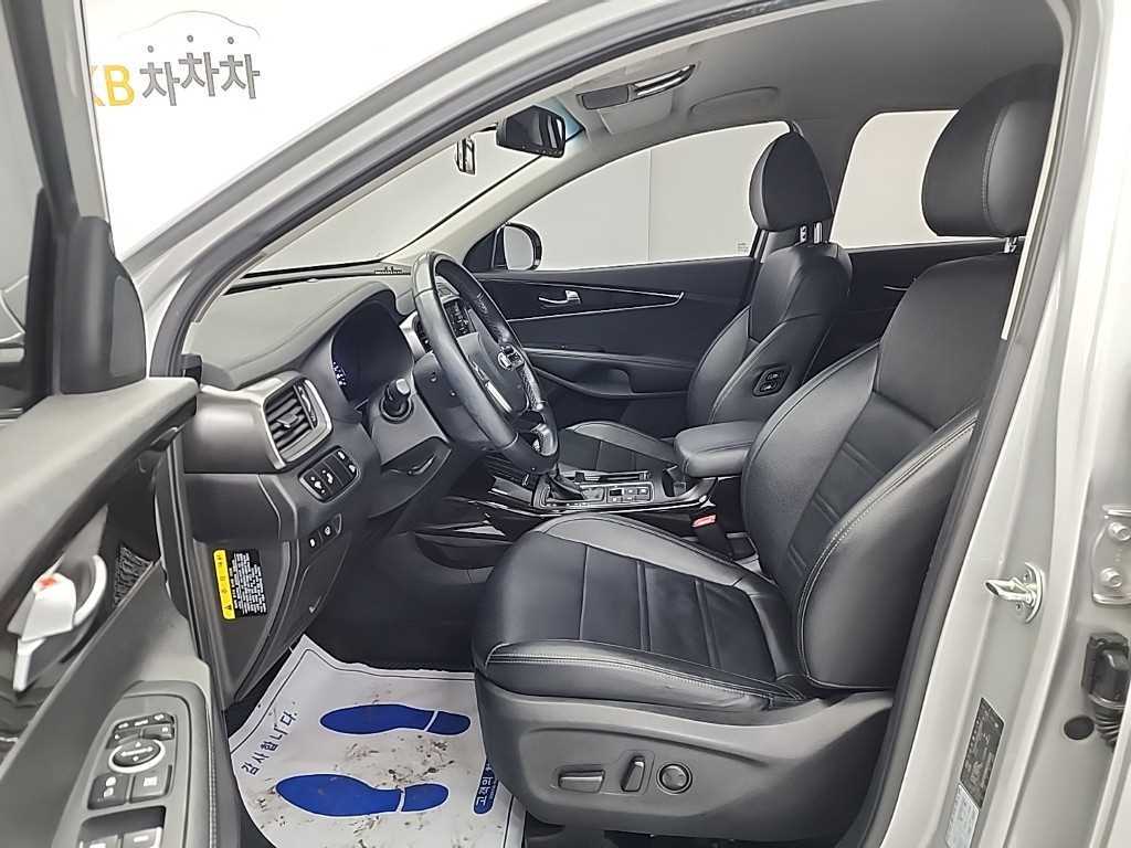 KIA Sorento - Vista 11