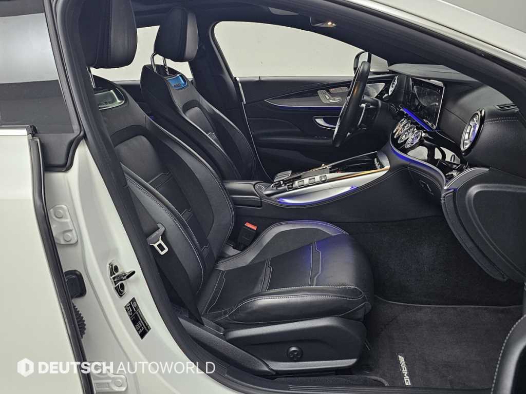 Mercedes Benz AMG GT - Vista 10