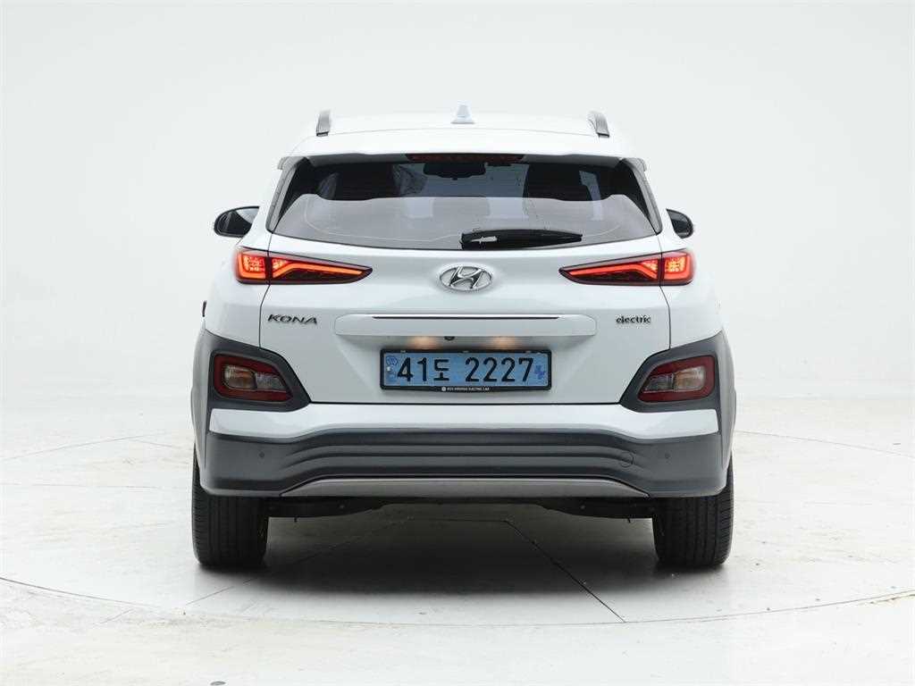 HYUNDAI Kona - Vista 5