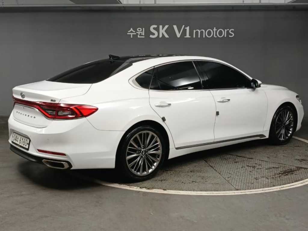 HYUNDAI Grandeur - Vista 4
