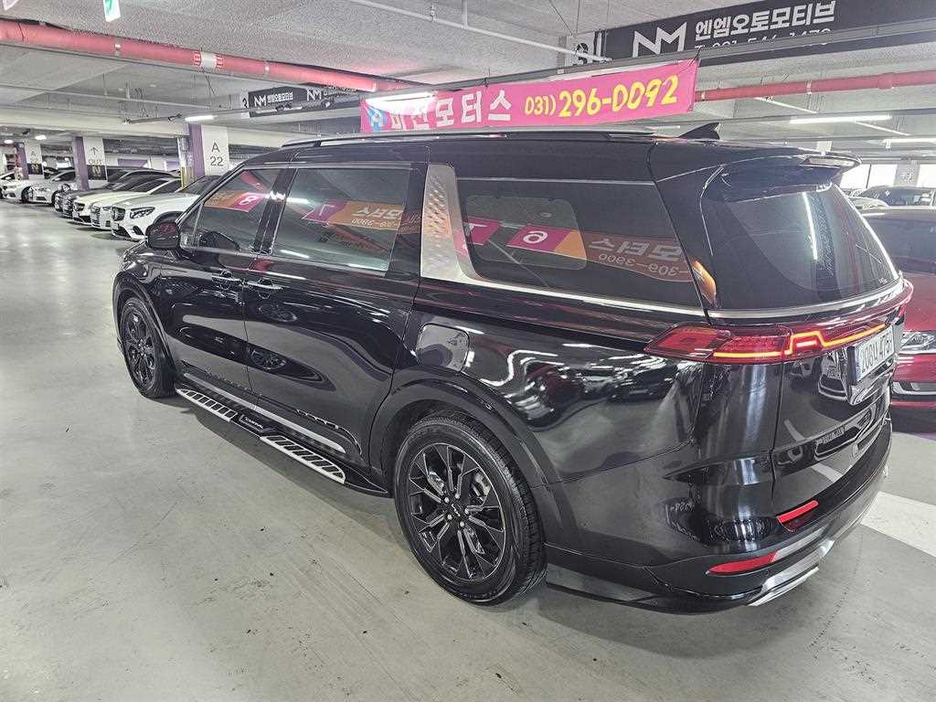 KIA Carnival - Vista 5