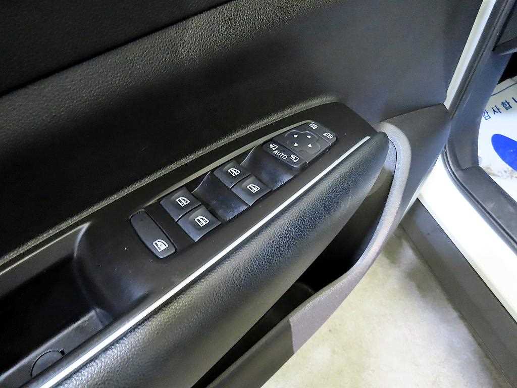 SAMSUNG QM6 2023 Blanco - Importación desde Corea - HF Imports Iquique - Foto 13