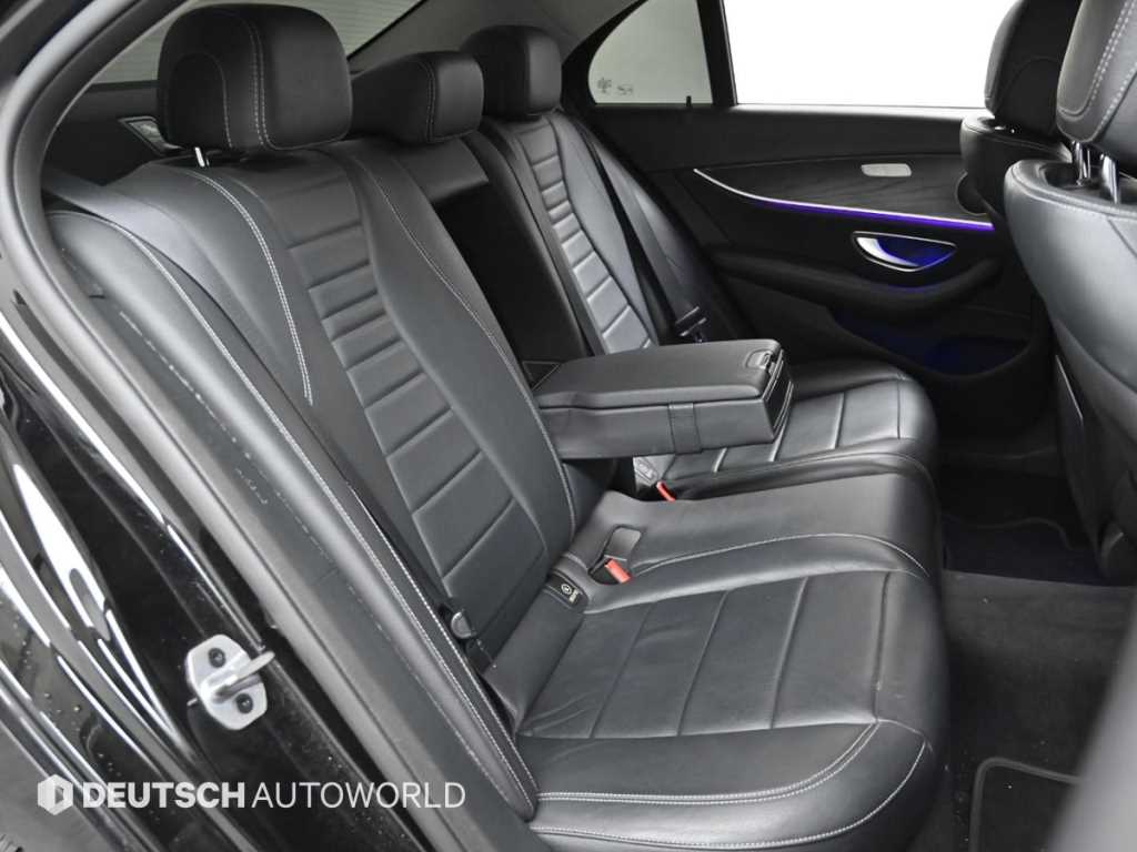 Mercedes Benz E class - Vista 12