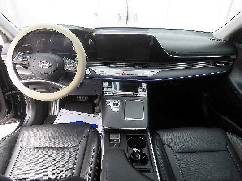 HYUNDAI Grandeur - Vista 8