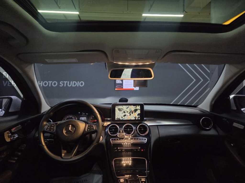 Mercedes Benz C Class - Vista 7