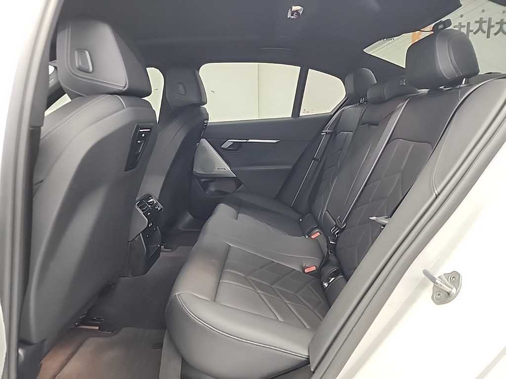 BMW 5 Series - Vista 12