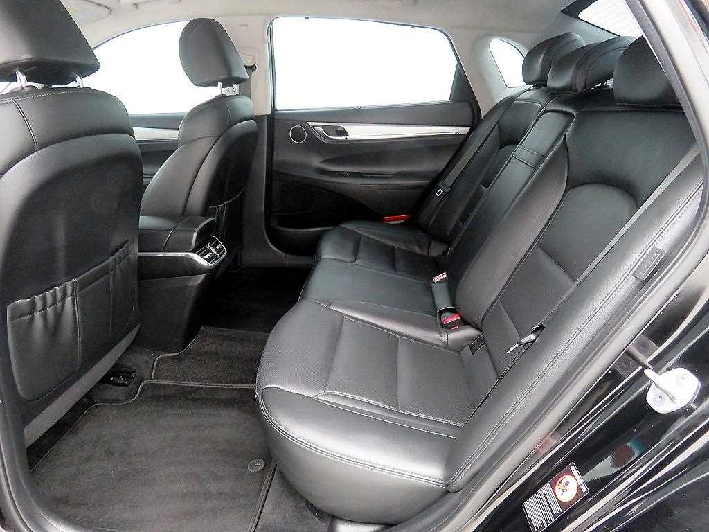 HYUNDAI Grandeur - Vista 7