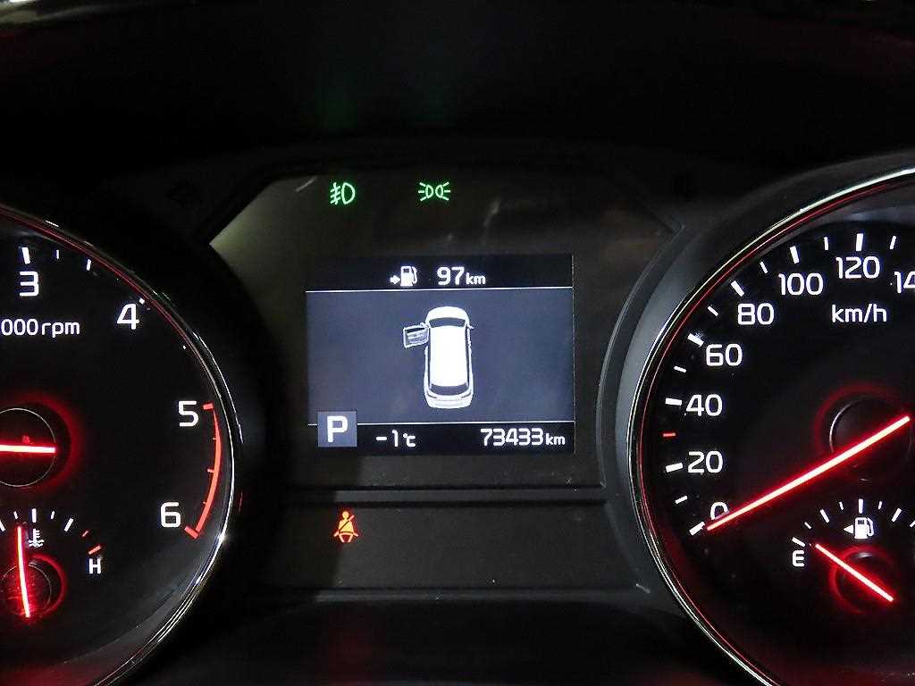 KIA Carnival - Vista 9