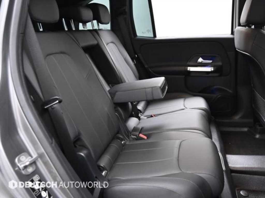 Mercedes Benz GLB Class - Vista 12