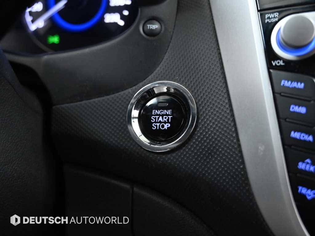 HYUNDAI Accent 2012 Blanco - Importación desde Corea - HF Imports Iquique - Foto 18