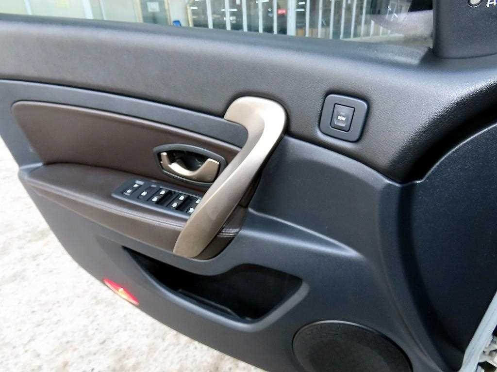 SAMSUNG SM5 - Vista 11