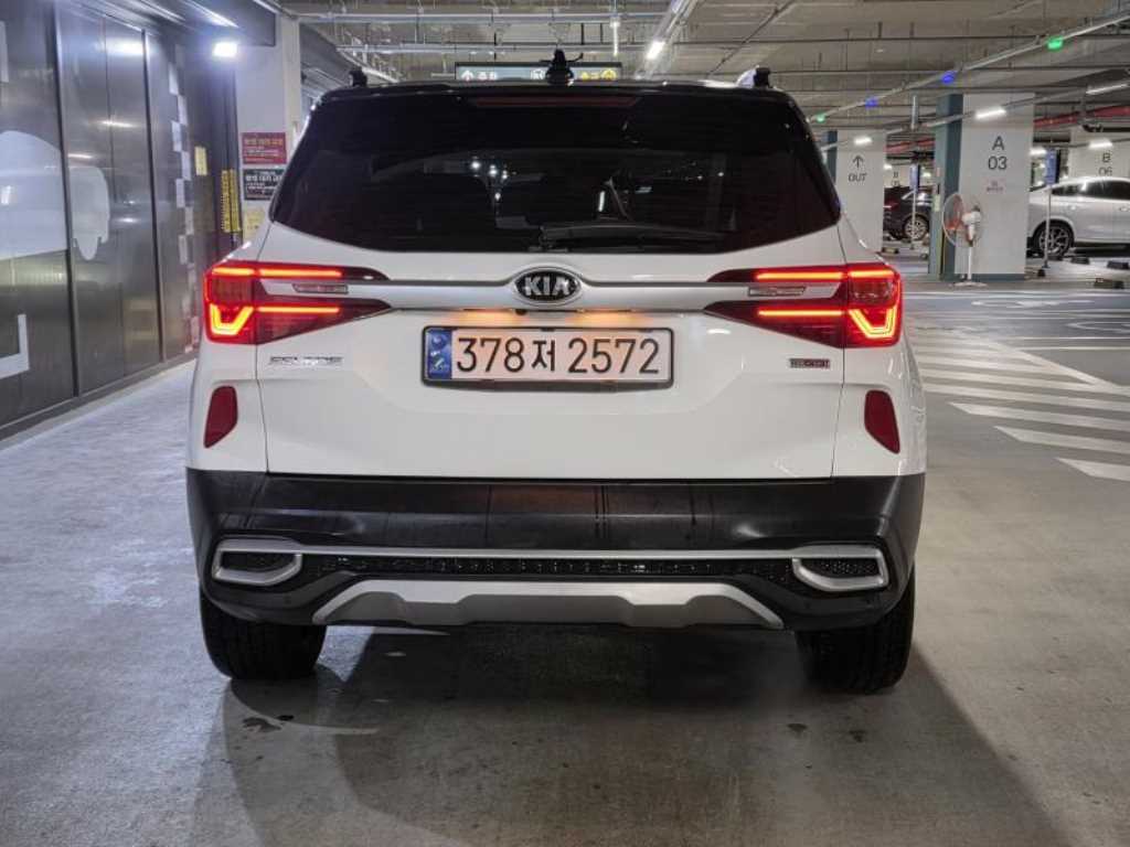 KIA Seltos - Vista 5