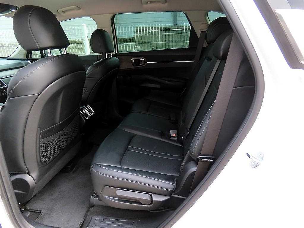 KIA Sorento - Vista 6