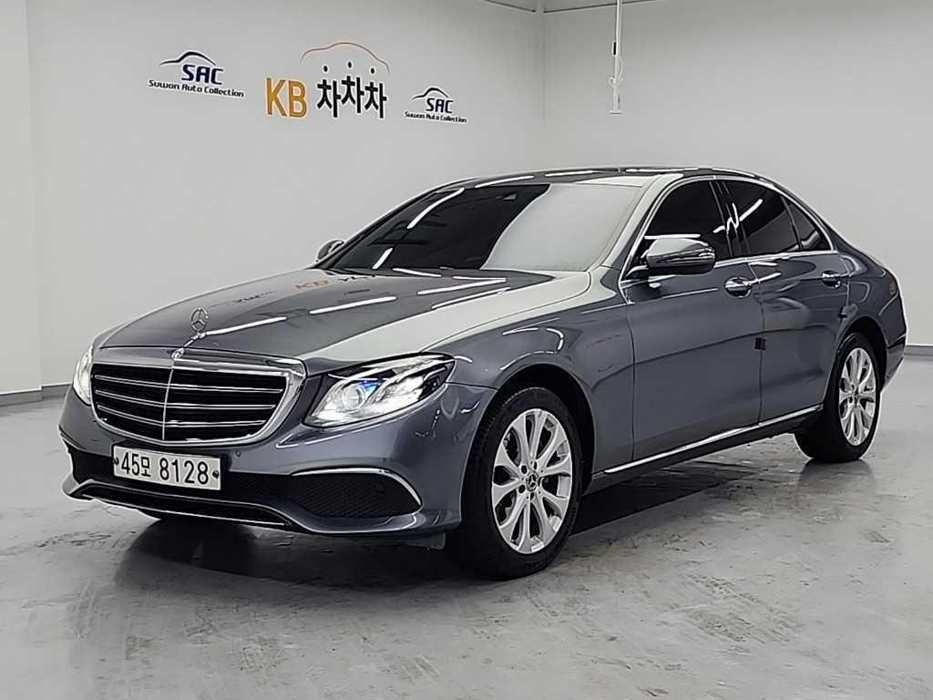 Mercedes Benz E class - Vista 4