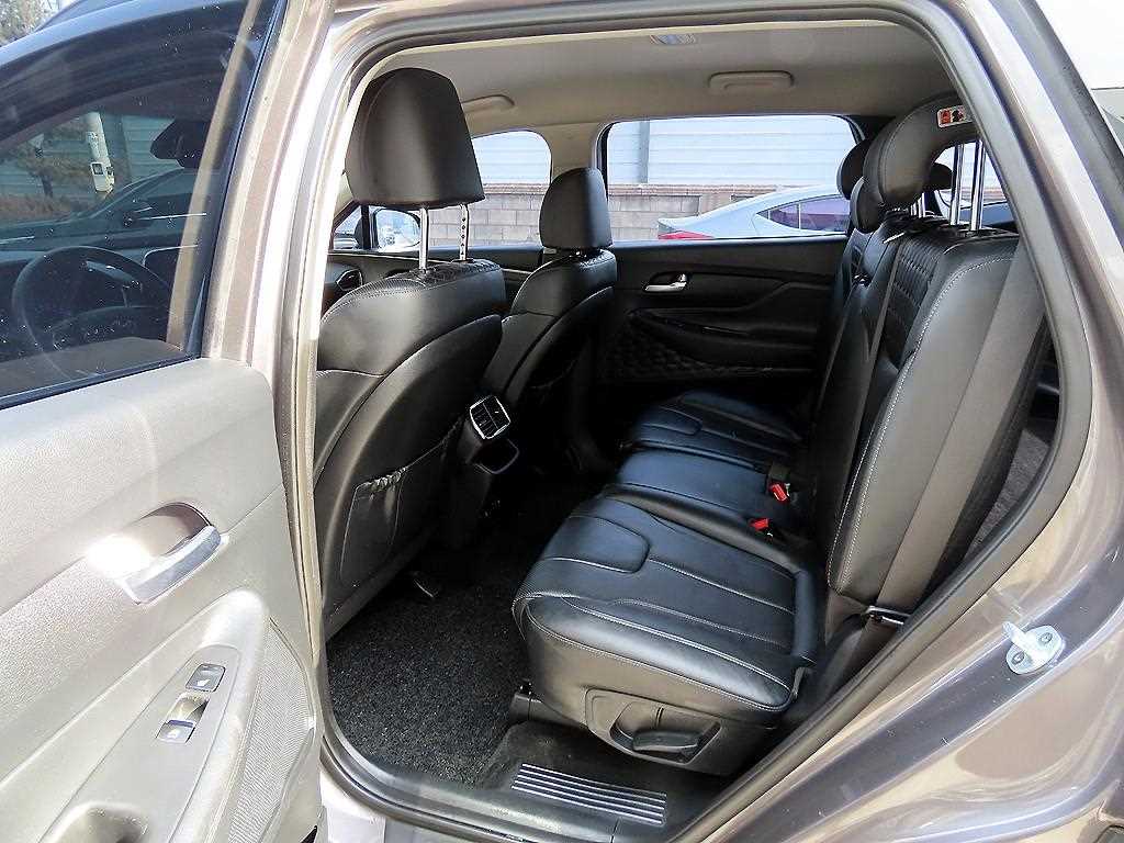 HYUNDAI Santa Fe - Vista 6