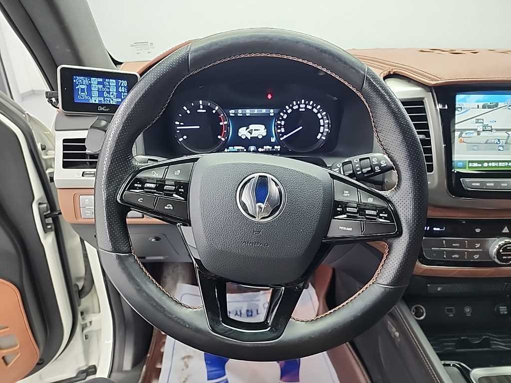 Ssangyong Rexton - Vista 9