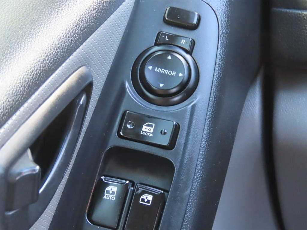 HYUNDAI Starex - Vista 12