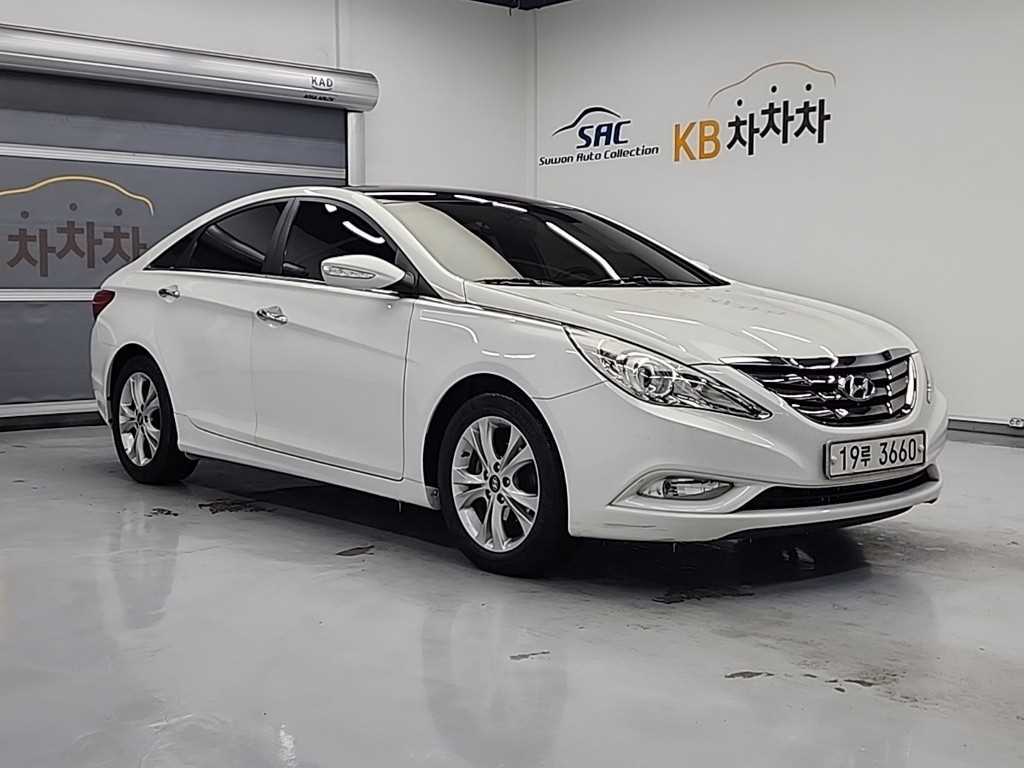 HYUNDAI Sonata - Vista 4