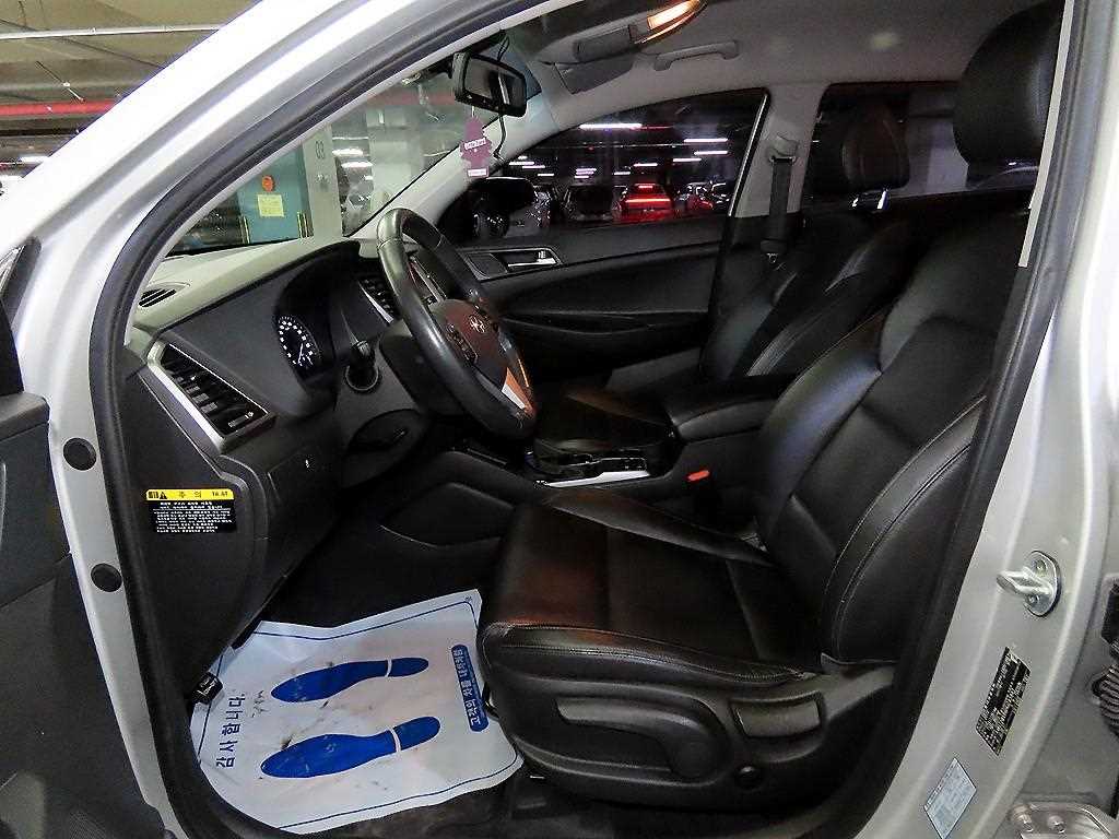 HYUNDAI Tucson - Vista 6