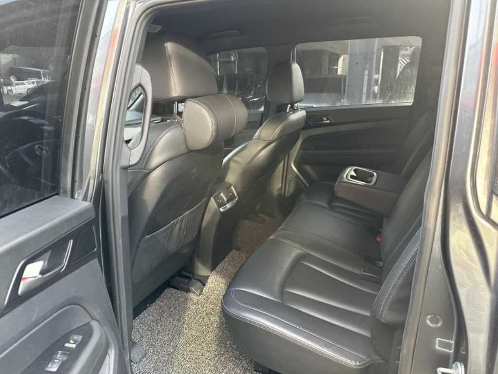 Ssangyong Rexton - Vista 5