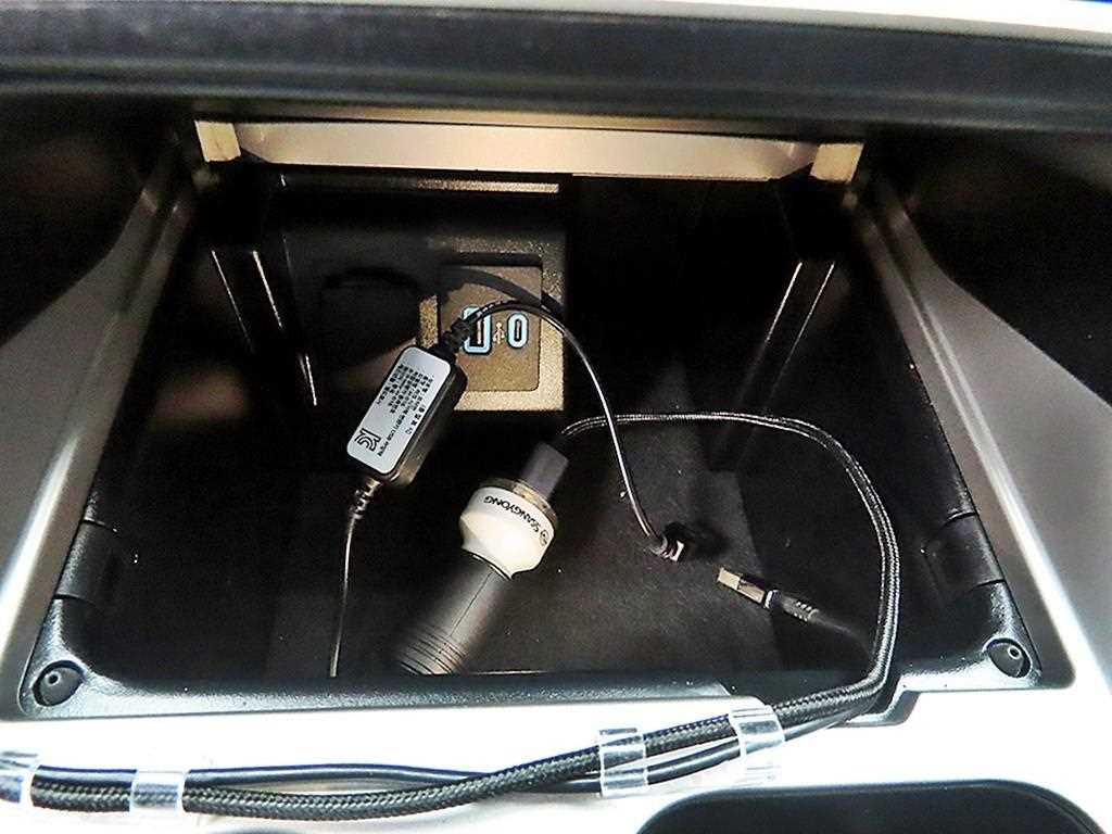 Ford Explorer - Vista 12