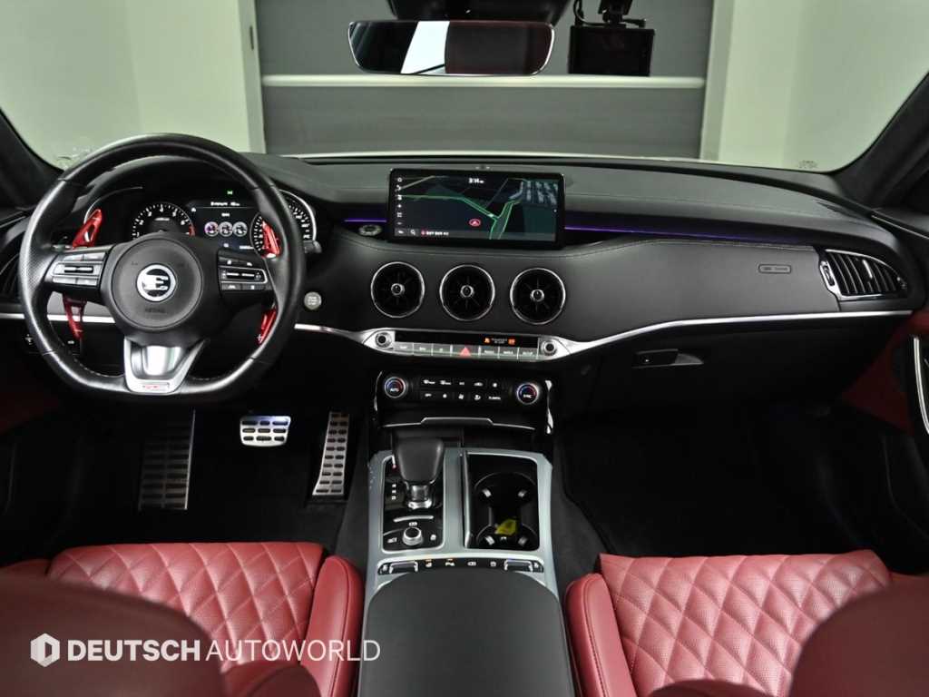 KIA Stinger - Vista 7