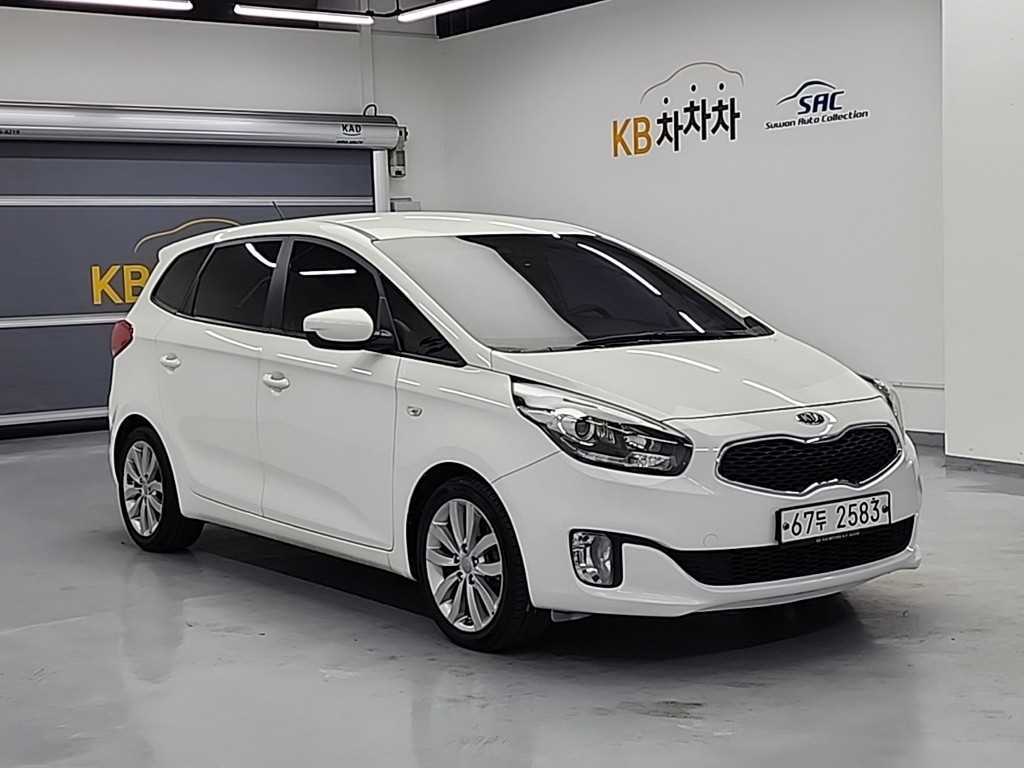 KIA Carens - Vista 4