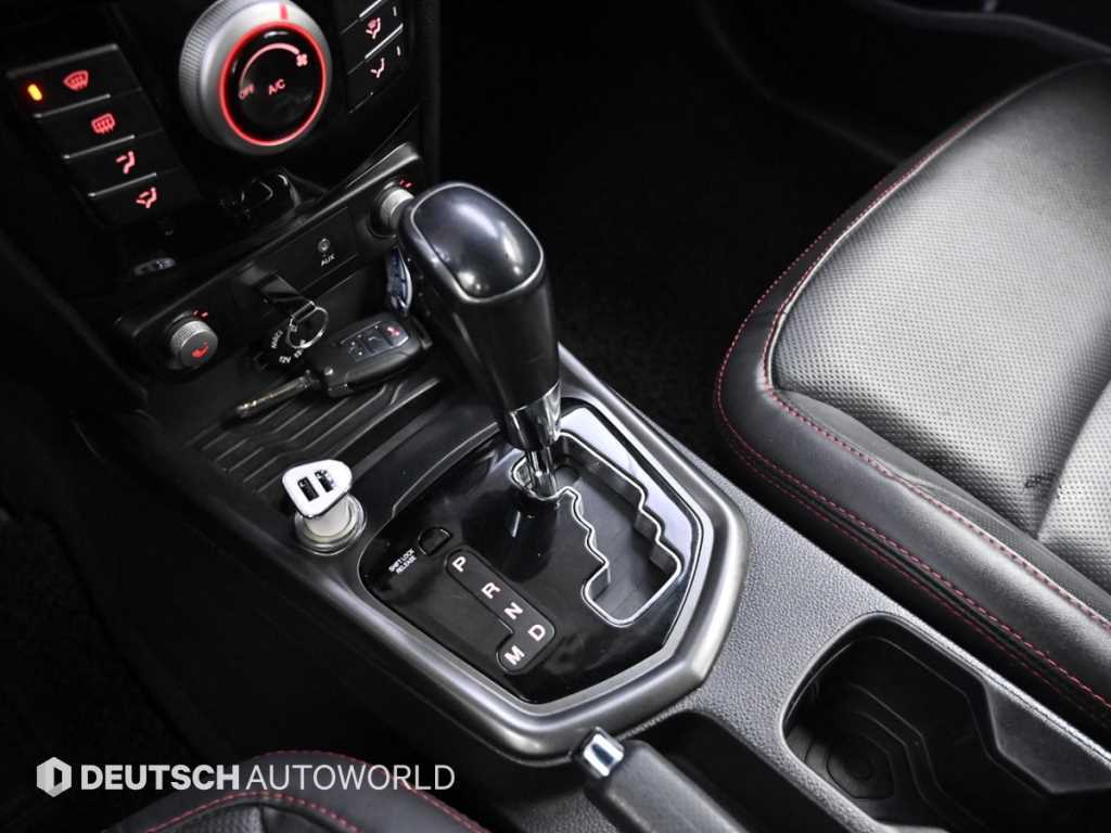 Ssangyong Tivoli - Vista 9