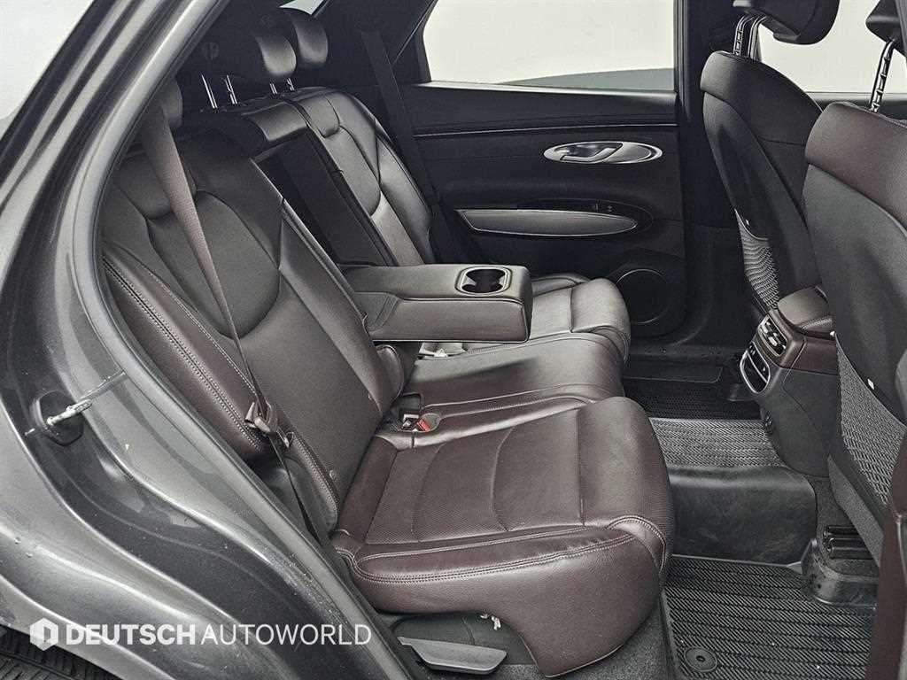 Genesis GV70 - Vista 12