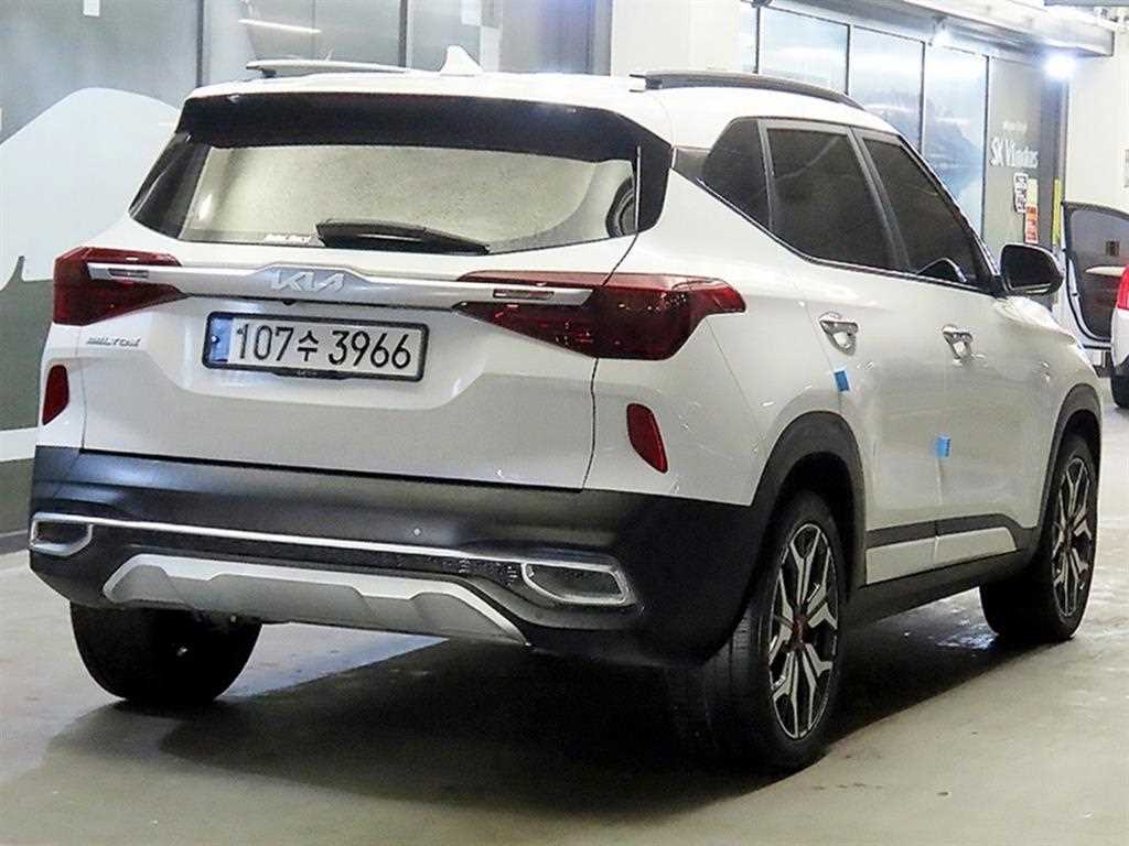 KIA Seltos - Vista 4