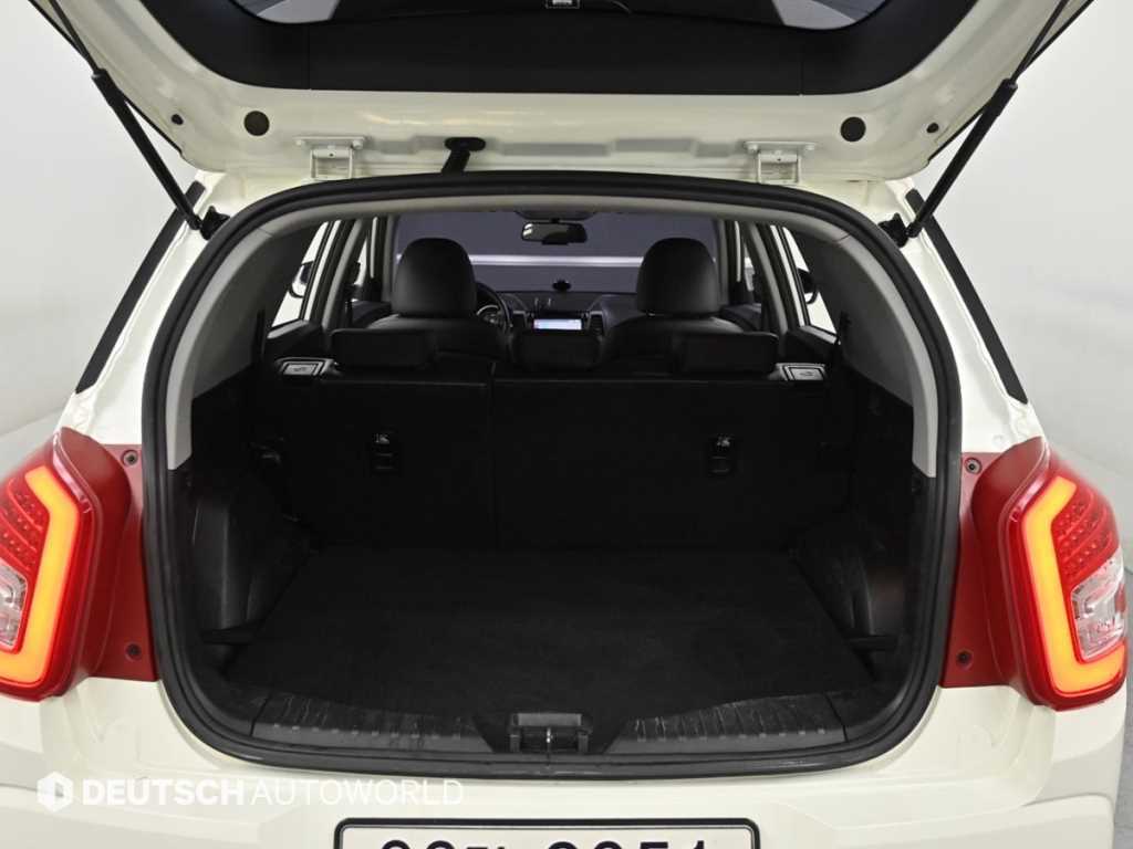 Ssangyong Tivoli 2018 Blanco - Importación desde Corea - HF Imports Iquique - Foto 20