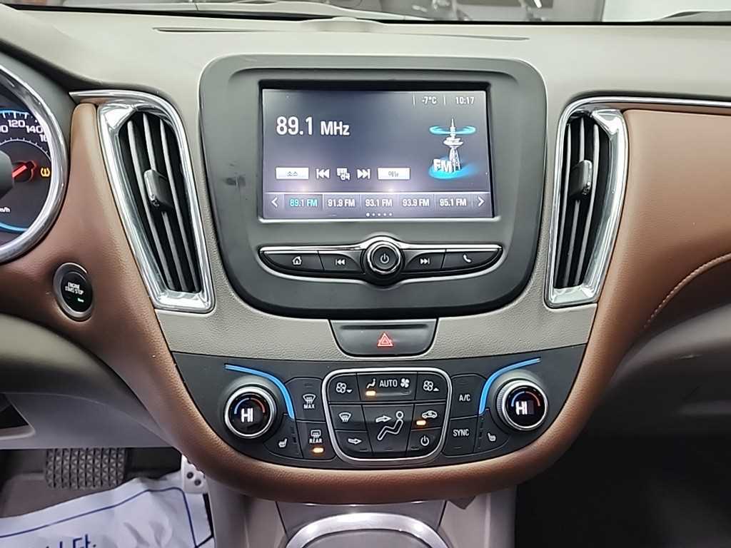 Chevrolet Malibu - Vista 10