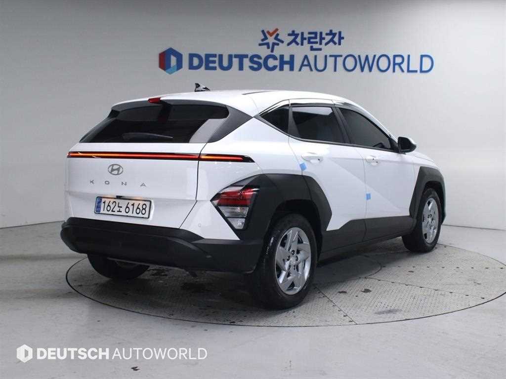 HYUNDAI Kona - Vista 2