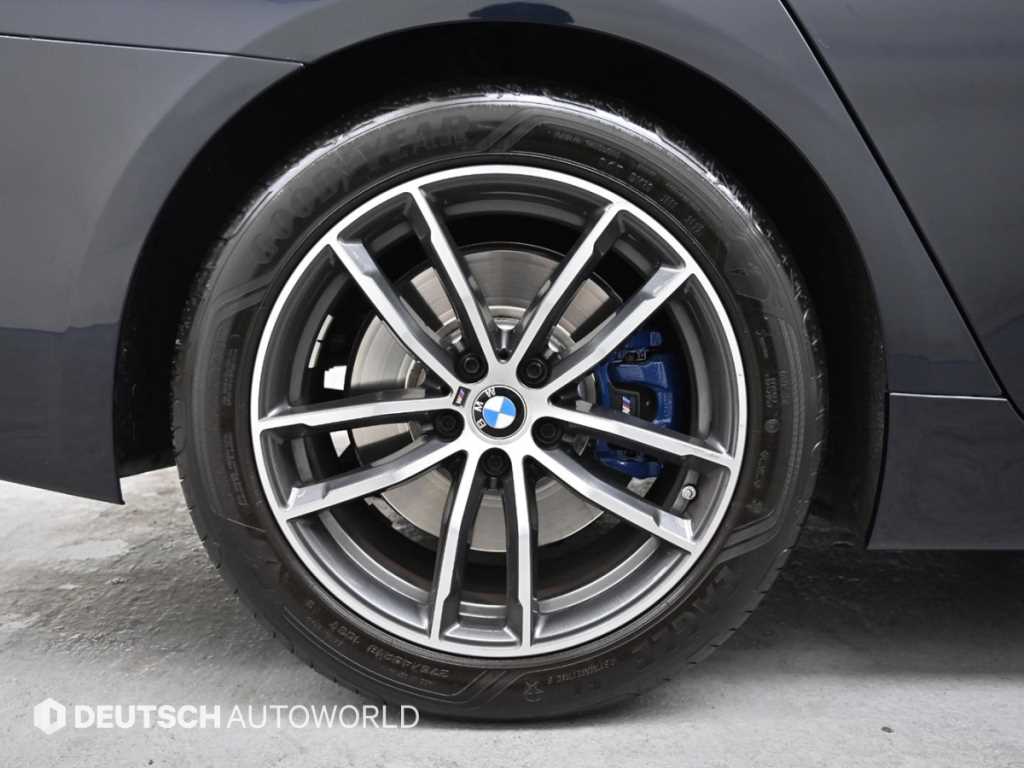 BMW 5 Series - Vista 5