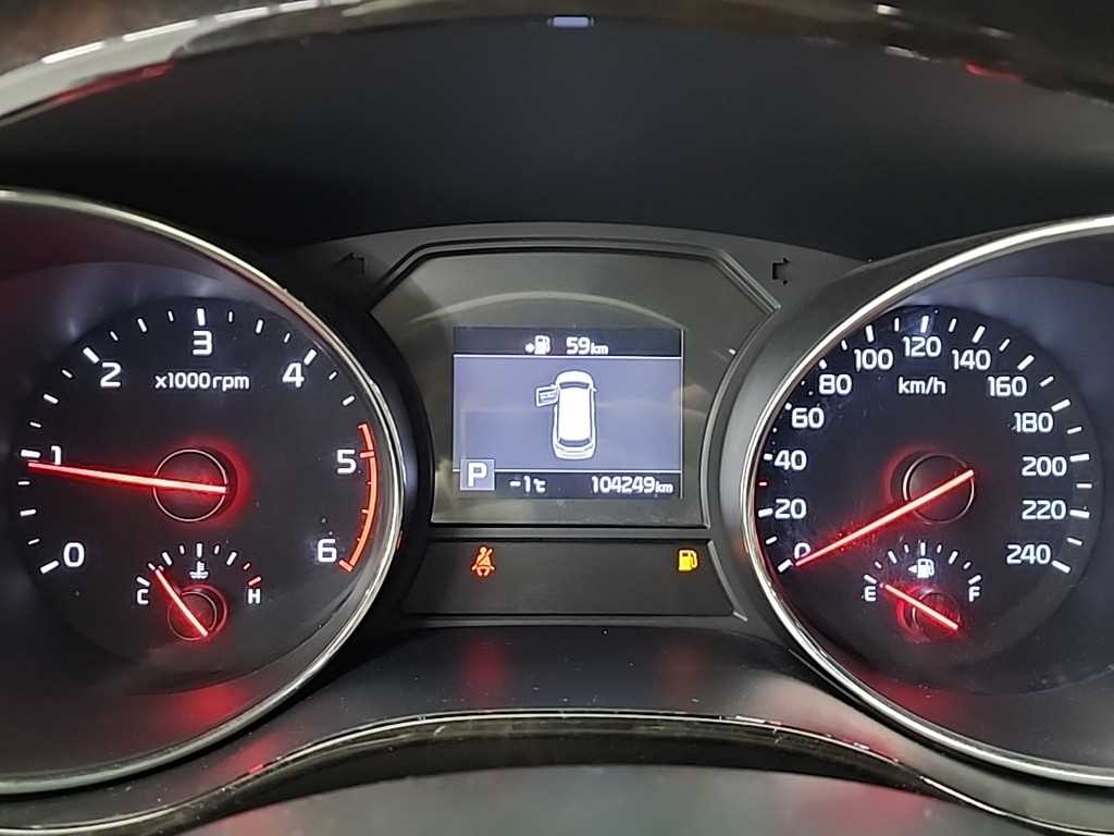 KIA Carnival - Vista 6