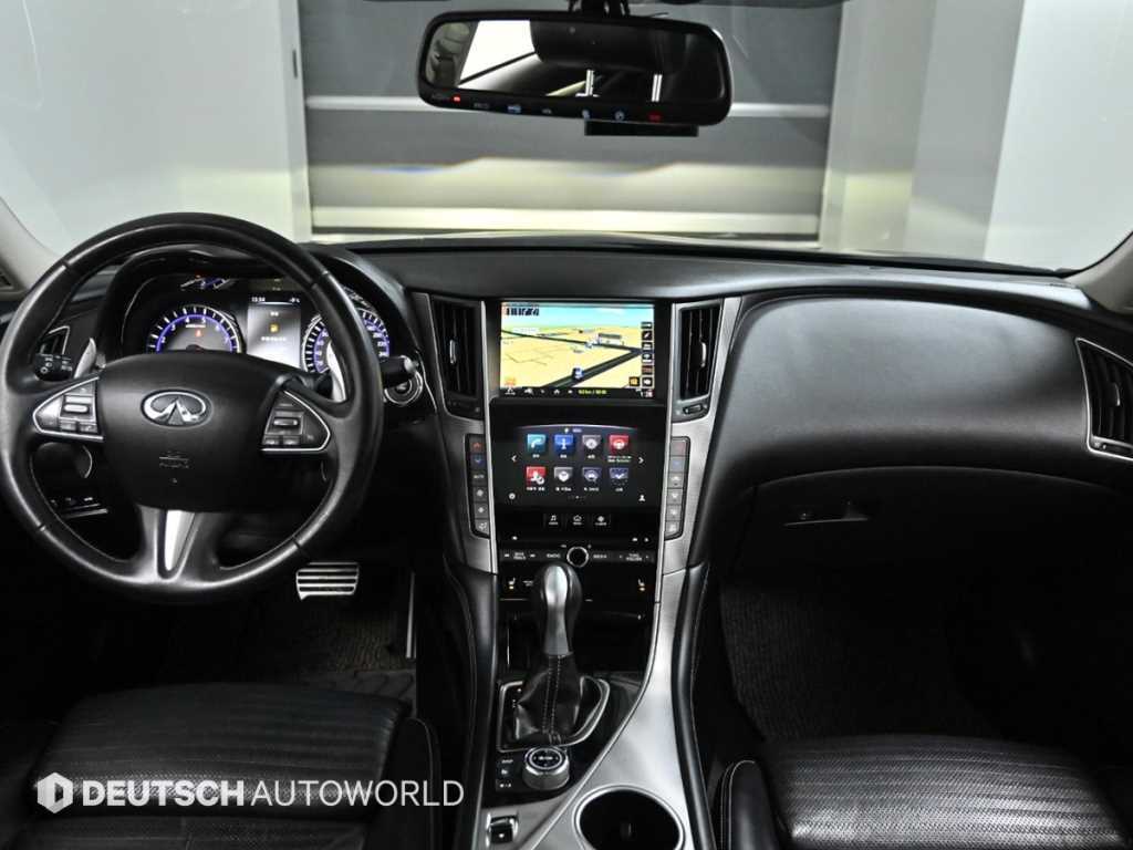 Infiniti Q - Vista 7