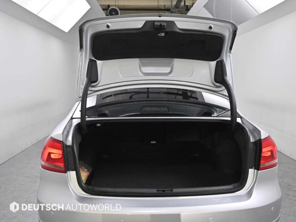 Volkswagen Passat 2013 Gris - Importación desde Corea - HF Imports Iquique - Foto 20