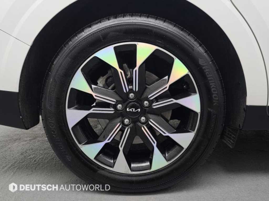 KIA Carnival - Vista 5