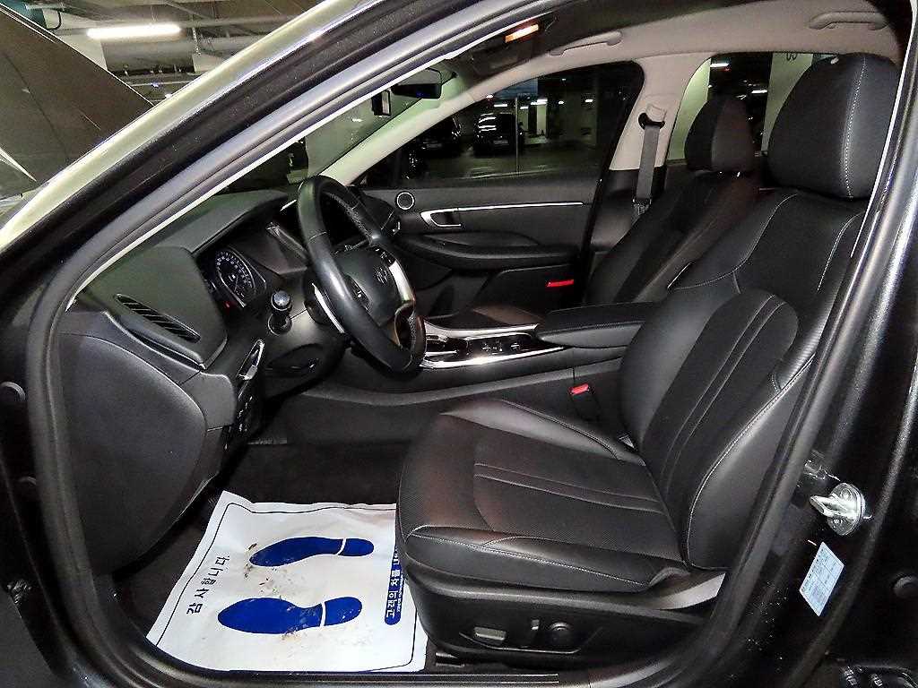 HYUNDAI Sonata - Vista 6