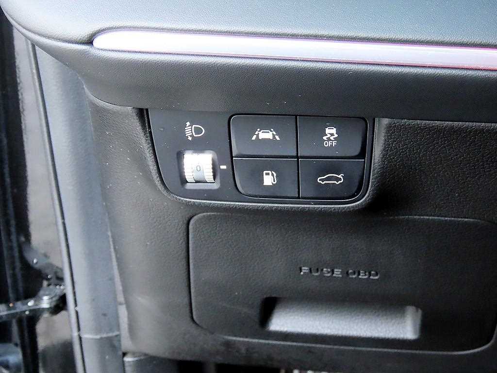 HYUNDAI Grandeur - Vista 12