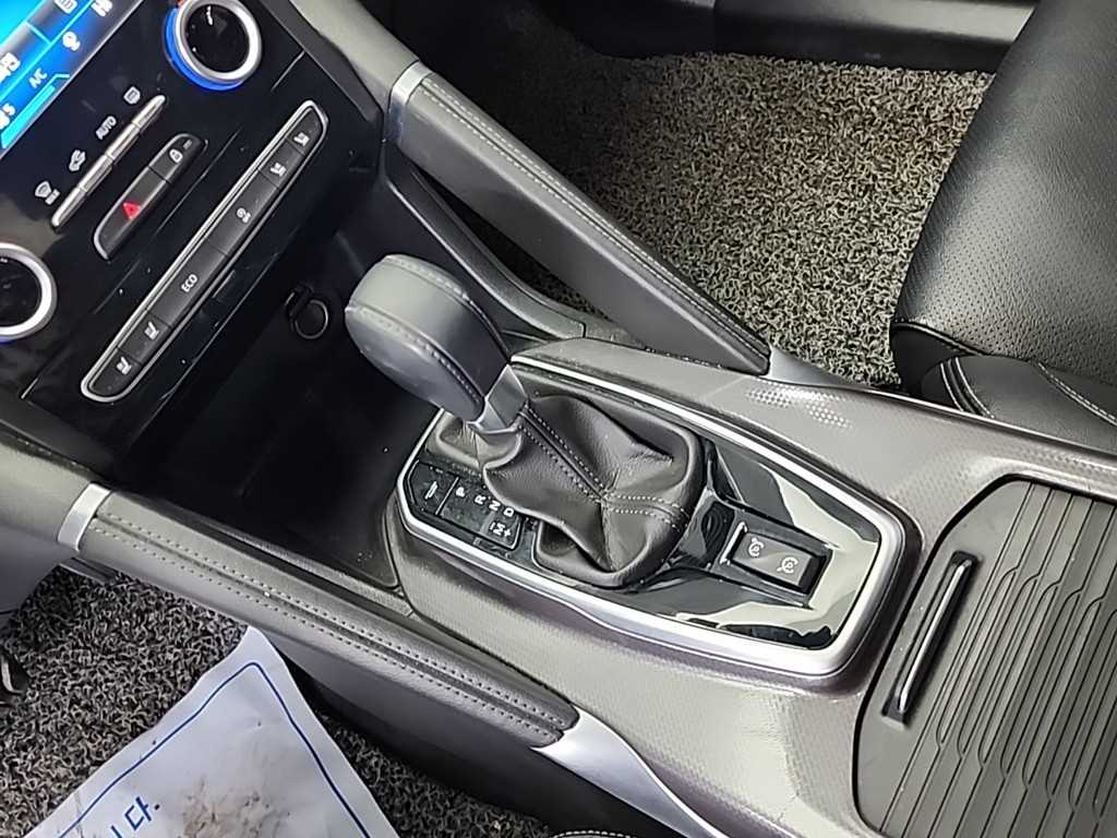 SAMSUNG QM6 - Vista 8