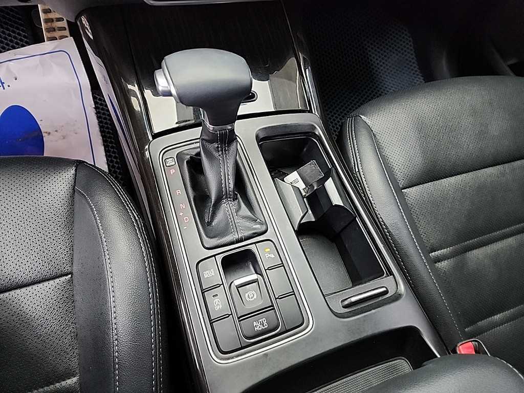 KIA Sorento - Vista 8