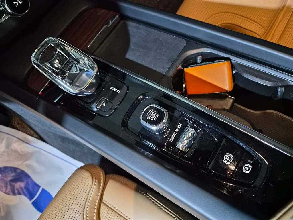 Volvo XC60 - Vista 10