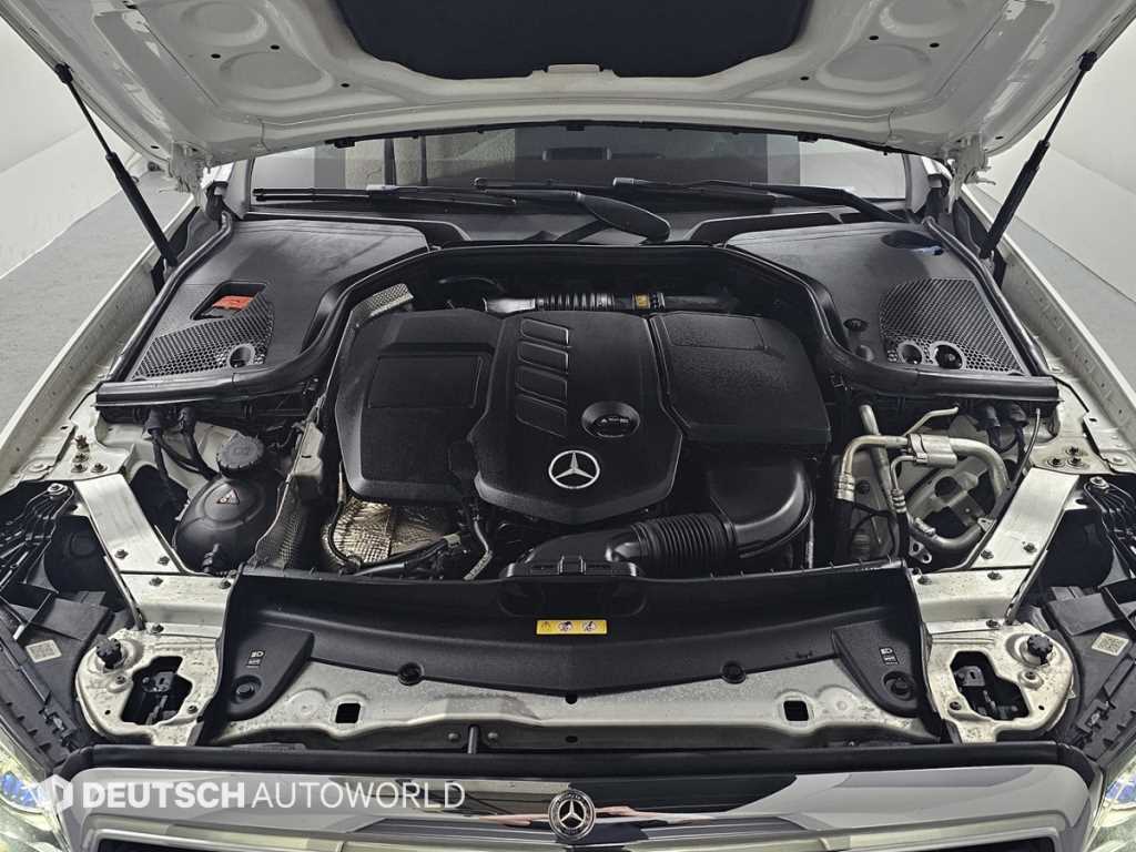 Mercedes Benz E class - Vista 6