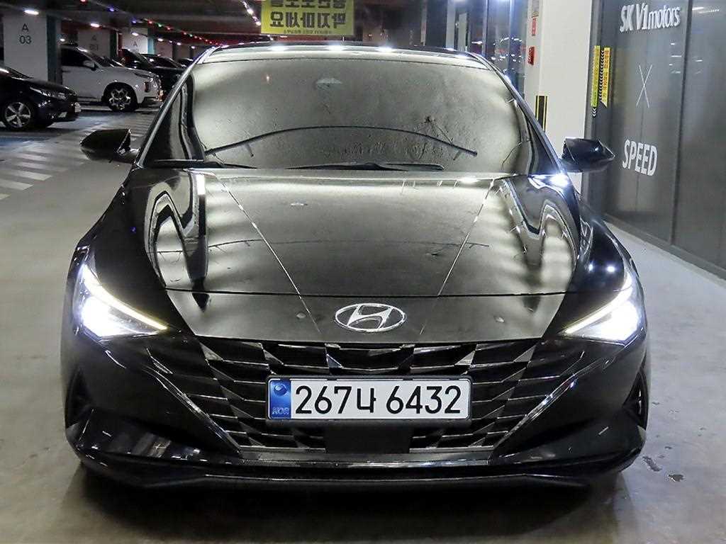 HYUNDAI Avante - Vista 2