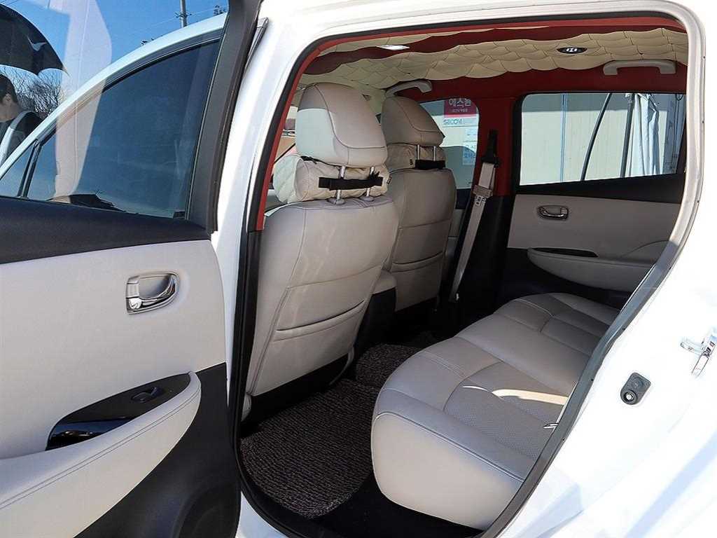 Nissan Leaf - Vista 7