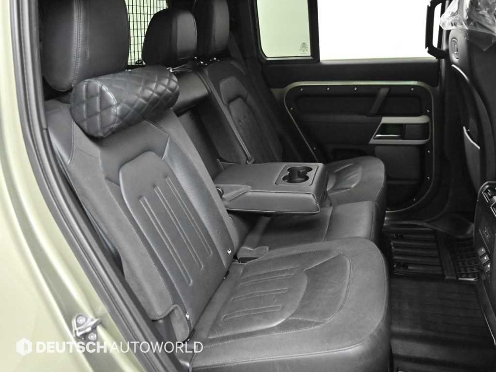 Land Rover Defender - Vista 12