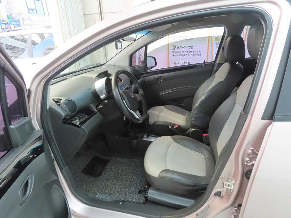 Chevrolet Spark - Vista 5