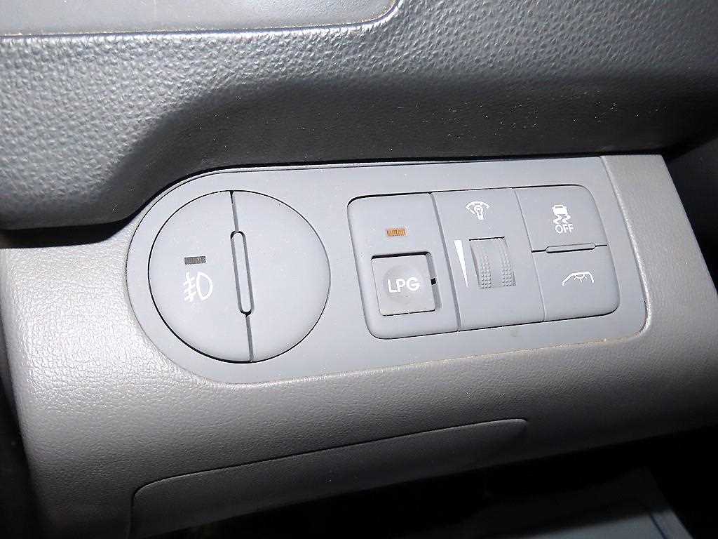 HYUNDAI Starex 2019 Plateado - Importación desde Corea - HF Imports Iquique - Foto 13