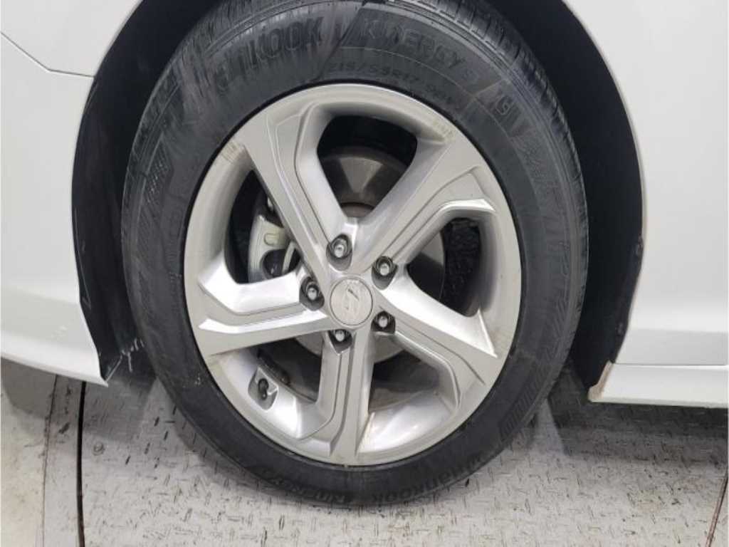 HYUNDAI Sonata - Vista 10